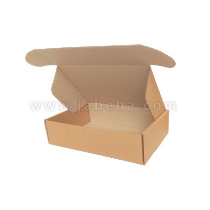 تصویر یک عدد جعبه رنگ کرافت قهوه ای درب باز مدل لپ تاپی جنس مقوا 3 لایه روکش جنس کرافت; سایز جعبه: طول:23 سانتیمتر; عرض: 14.5 سانتیمتر; ارتفاع: 6; سانتیمتر می باشد